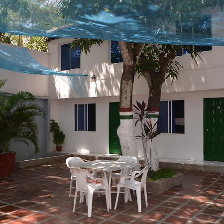 Hotel Vargas Airport Cartagena Buitenkant foto